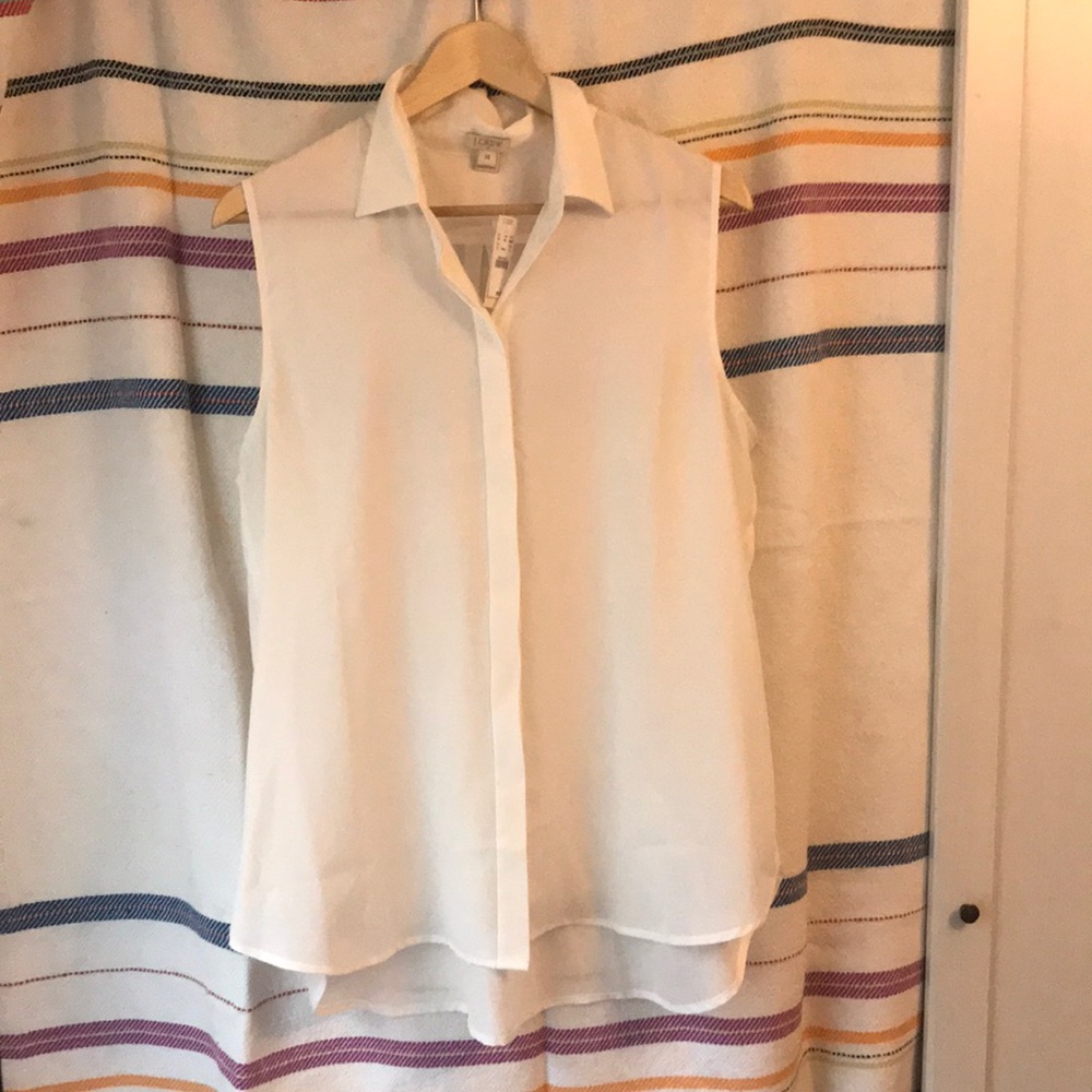 NWT white sleeveless blouse